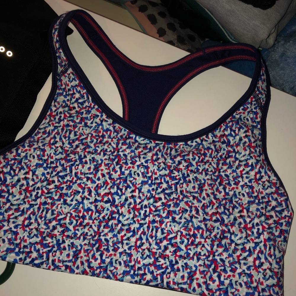 Sports bra